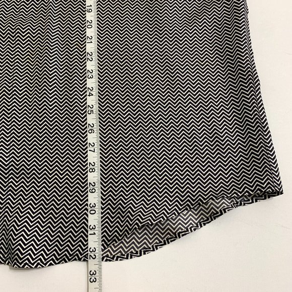 VERSACE Classic V2 Authentic Mens XL Silk Zig Zag Pattern Button Down Shirt - Picture 12 of 13